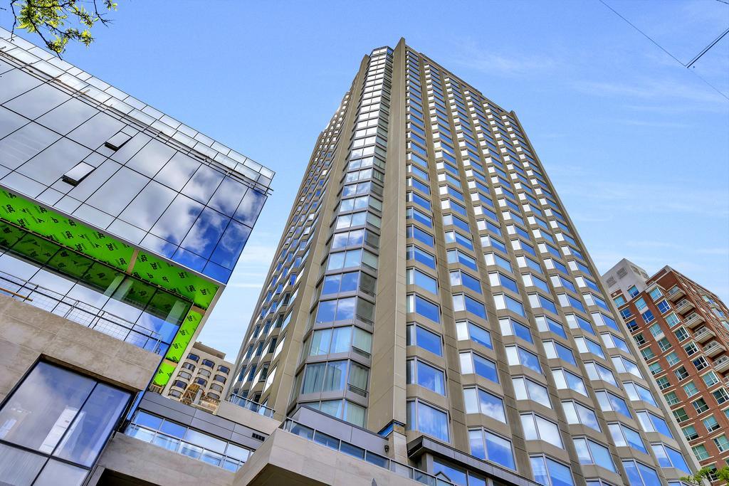 Luxury In Yorkville Toronto Extérieur photo